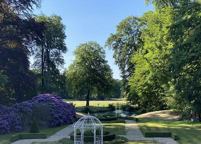 מלון Landgoed Groot Warnsborn ארנהיים