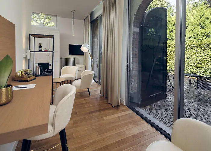 Landgoed Groot Warnsborn Otel 4*